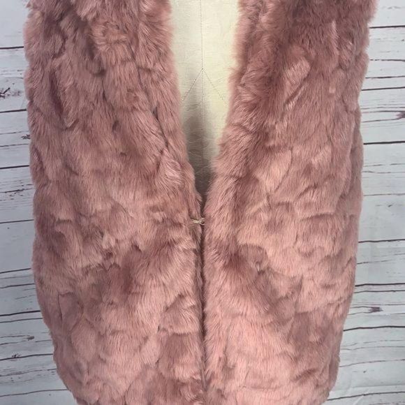 Love Tree Woman's Rose Pink Faux Fur Vest Jacket Size Large - Picture 5 of 9